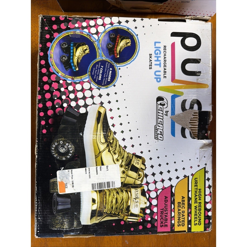 Chicago Skates Kid's Unisex Gold Pulse LED Light Up Quad Roller Skates Size 5